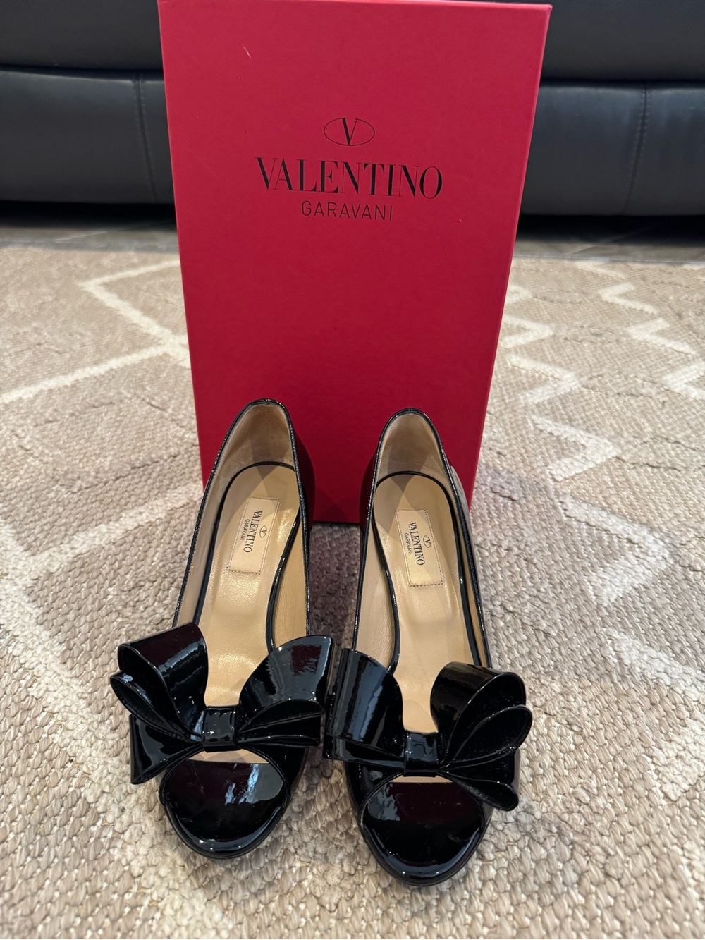 Valentino Garavani Black Patent Leather Bow Peep Toe Pumps EU 36